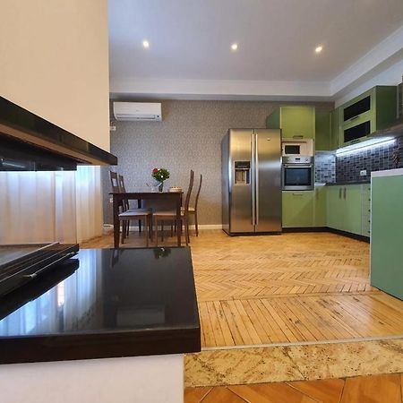 Noemi Apartment Tirana Eksteriør billede