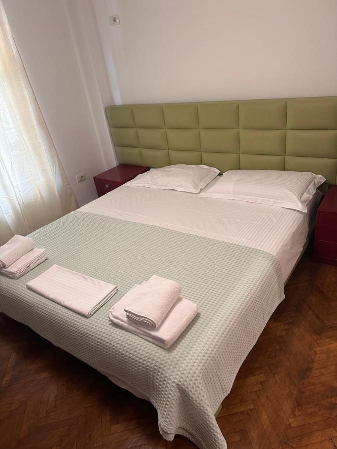 Noemi Apartment Tirana Eksteriør billede